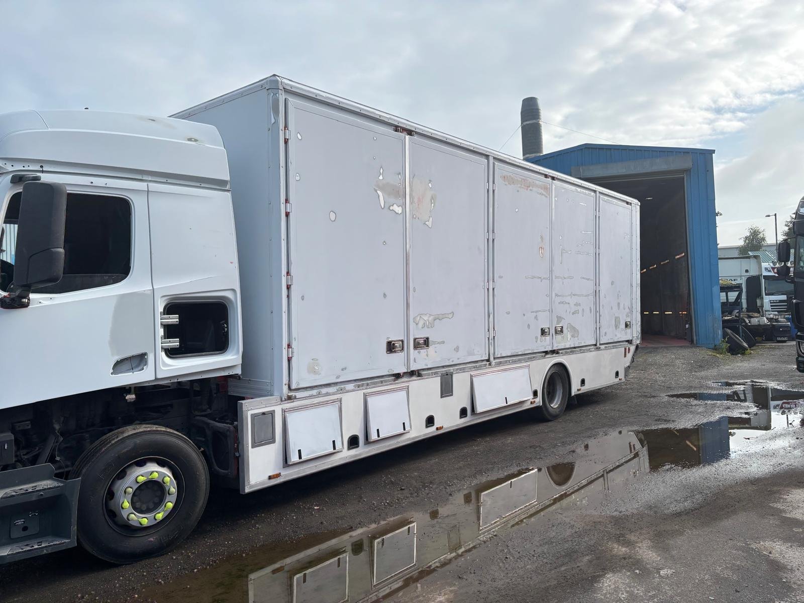 Commercial mobile unit before refurbishment